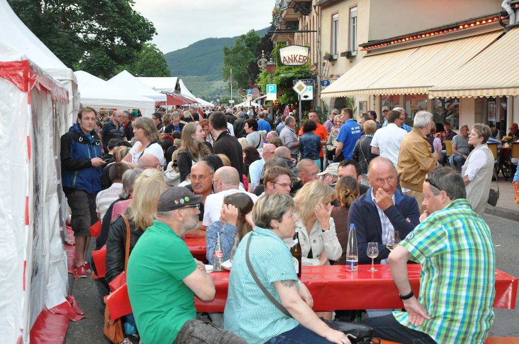 Hotel Gasthof Schuster Und Gaestehaus Rüdesheim am Rhein Exteriör bild